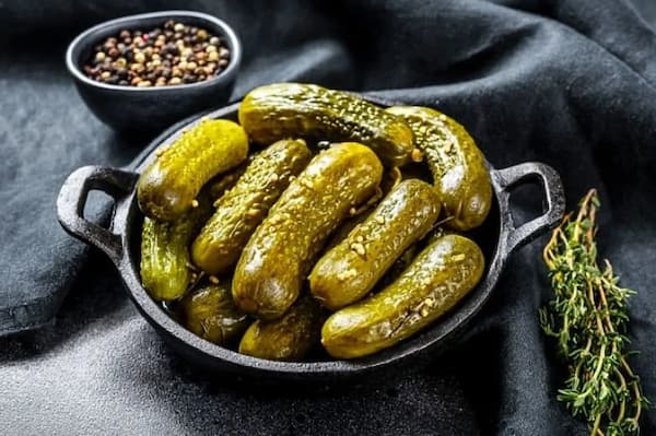 تصویر 2 از قیمت خرید خیارشور ریز یک و یک با فروش عمده